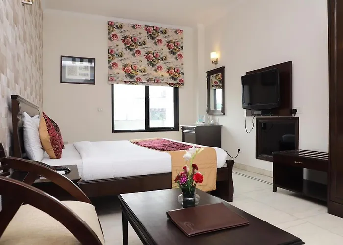 Deluxe King Room